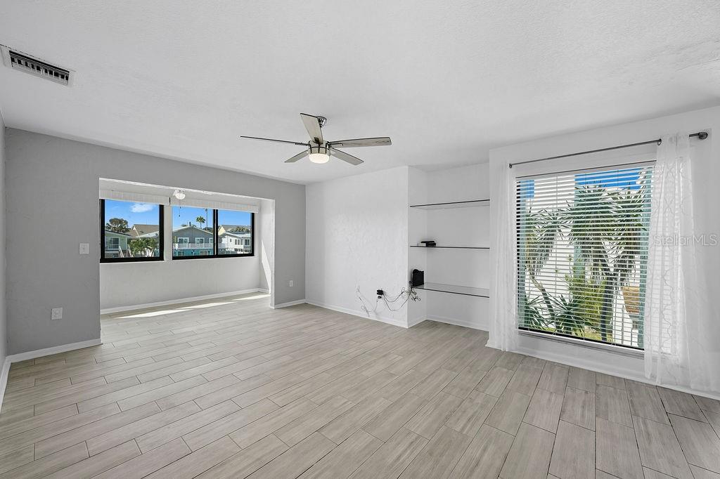 1 WINDRUSH BOULEVARD 98