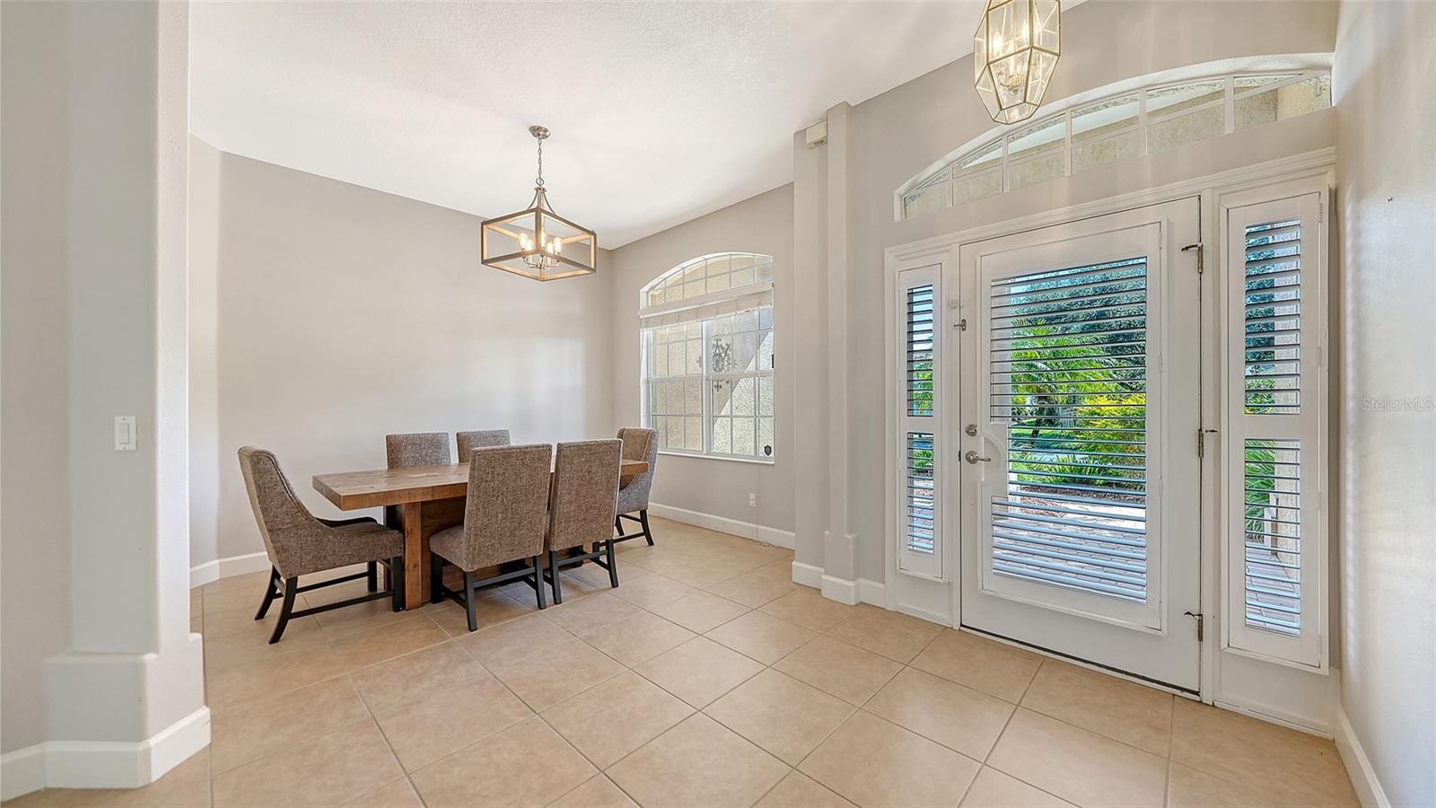 819 GOLDEN POND COURT