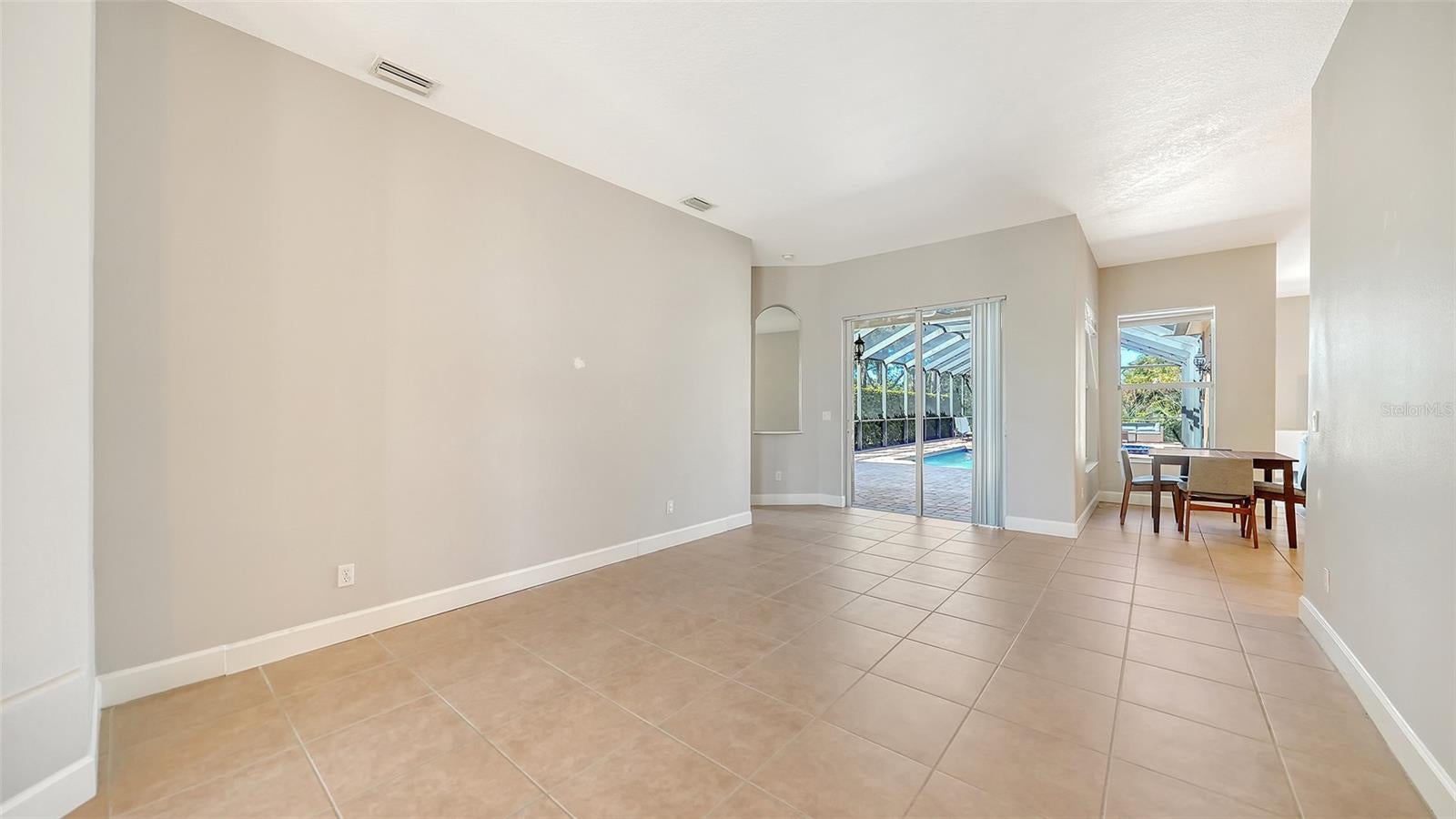 819 GOLDEN POND COURT