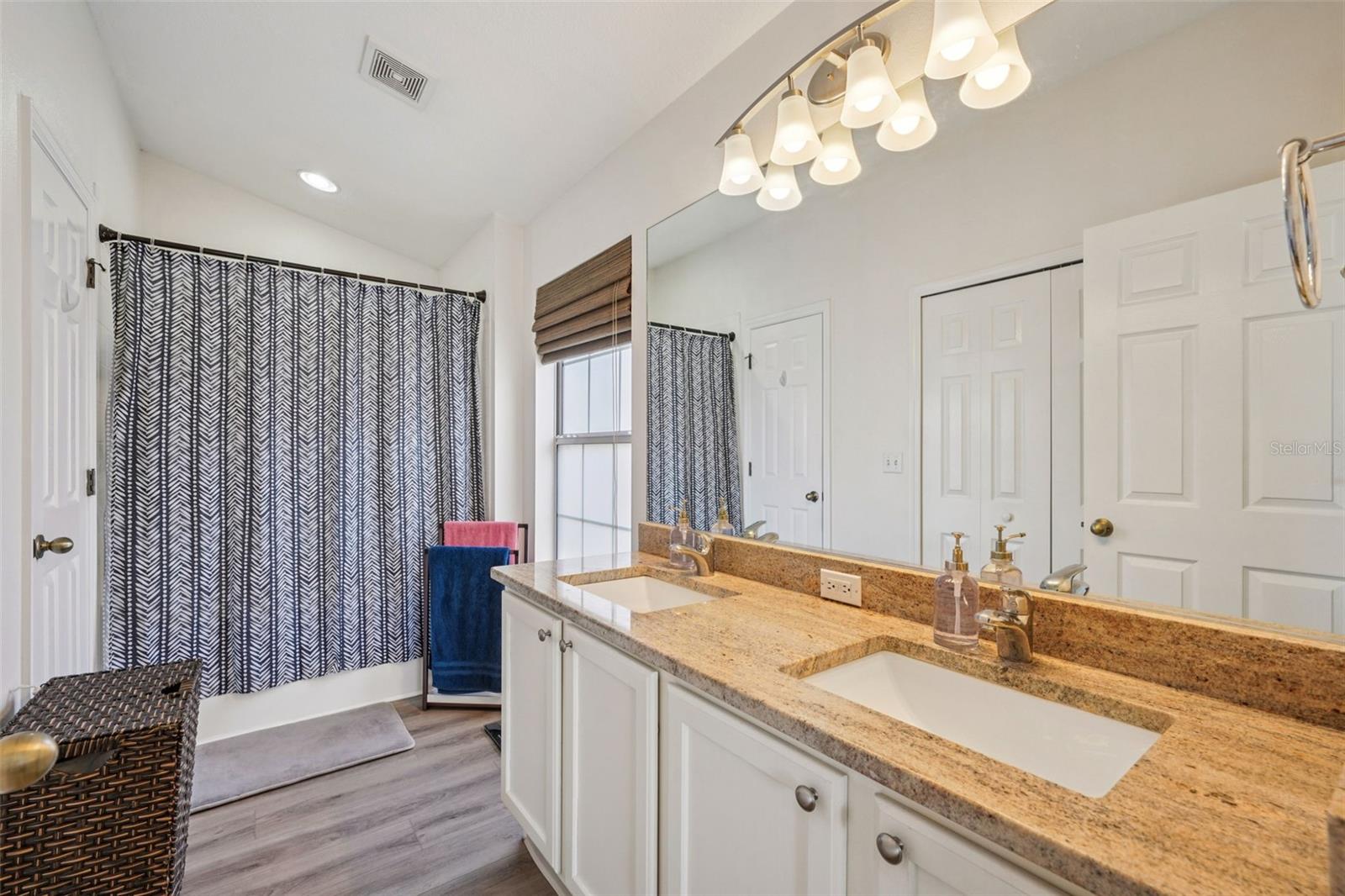 BAY BREEZE COVE - Residential