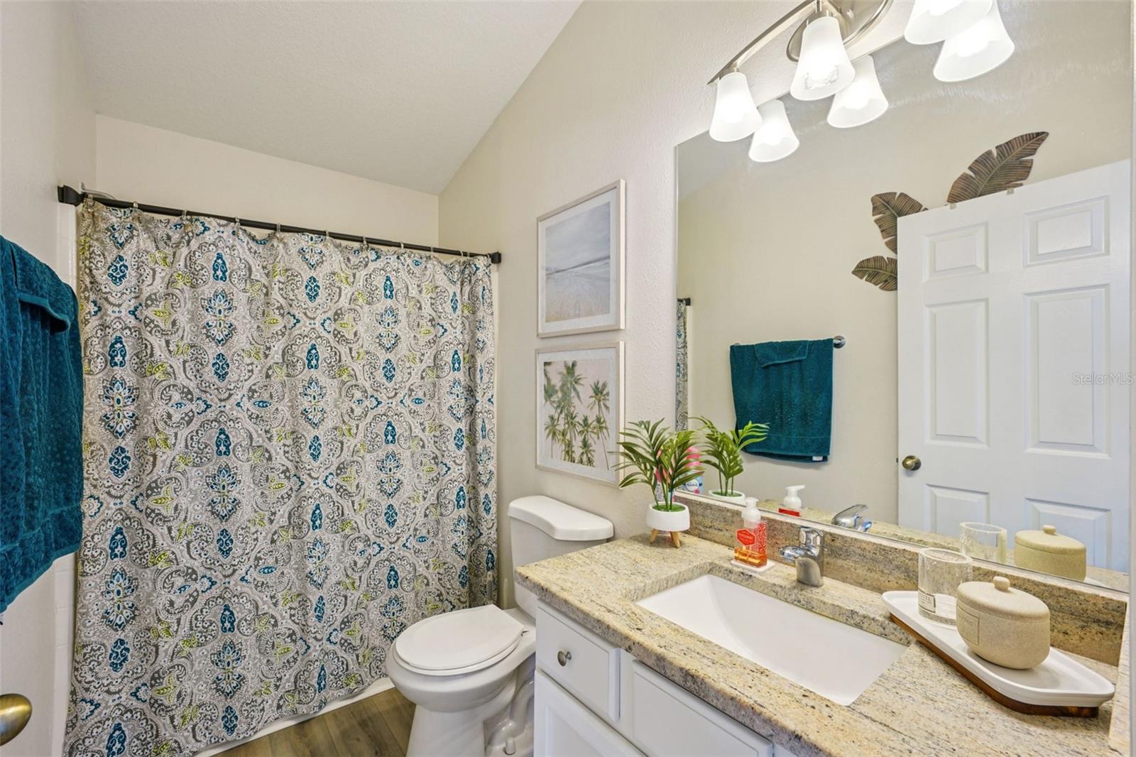 BAY BREEZE COVE - Residential