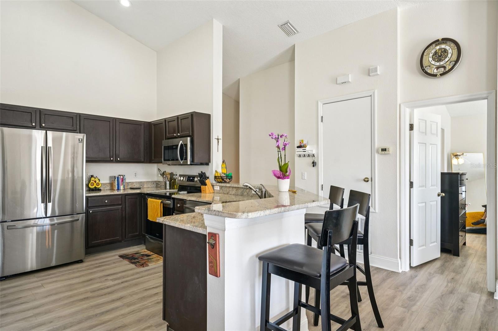 BAY BREEZE COVE - Residential