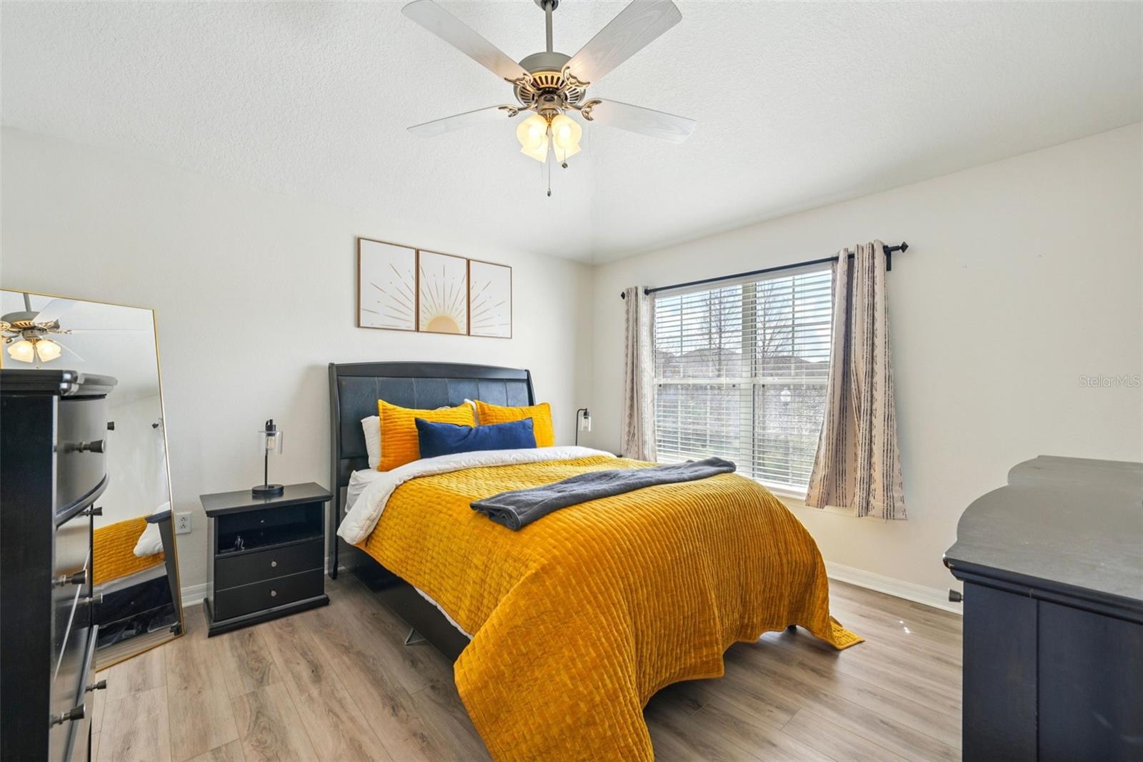 BAY BREEZE COVE - Residential