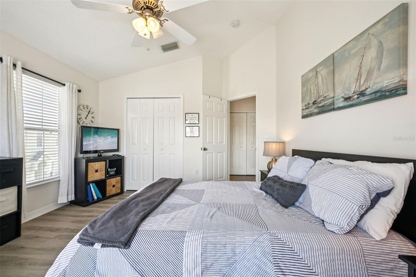 BAY BREEZE COVE - Residential