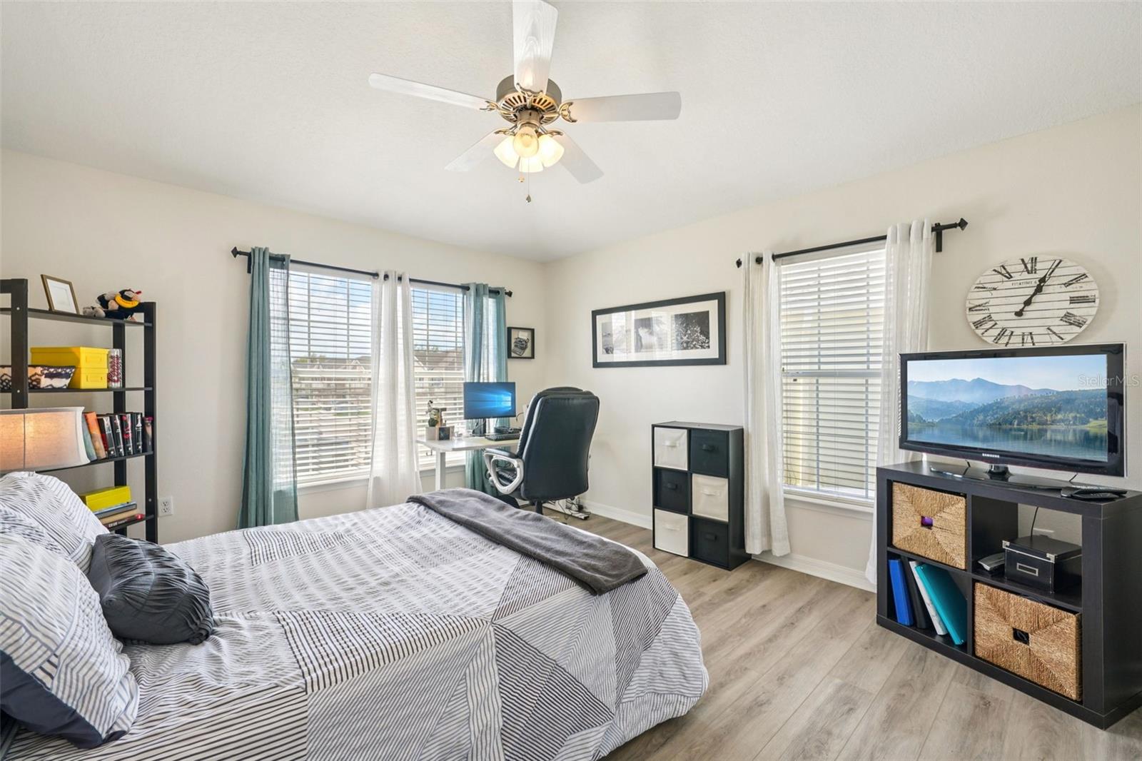 BAY BREEZE COVE - Residential