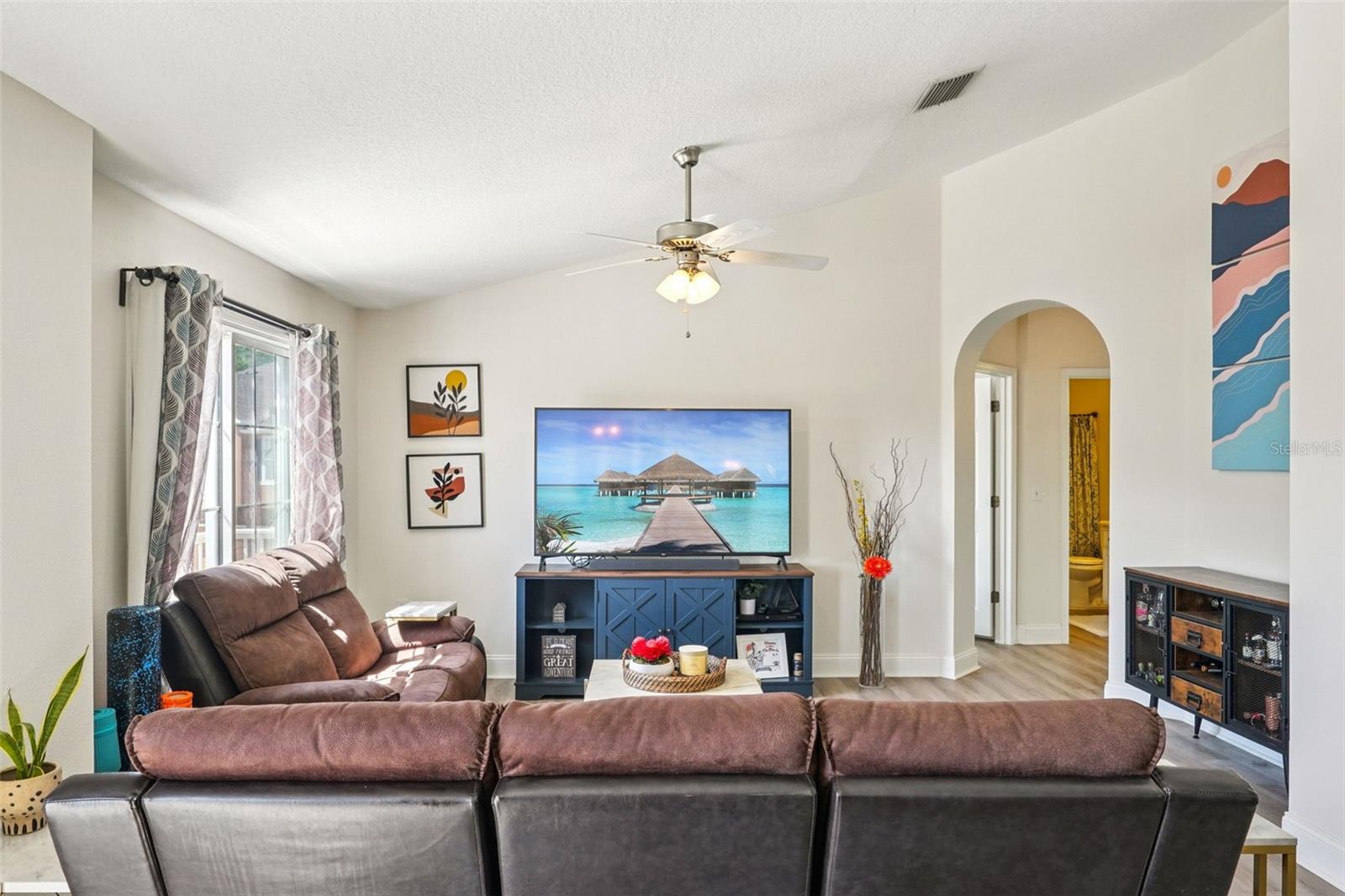 BAY BREEZE COVE - Residential