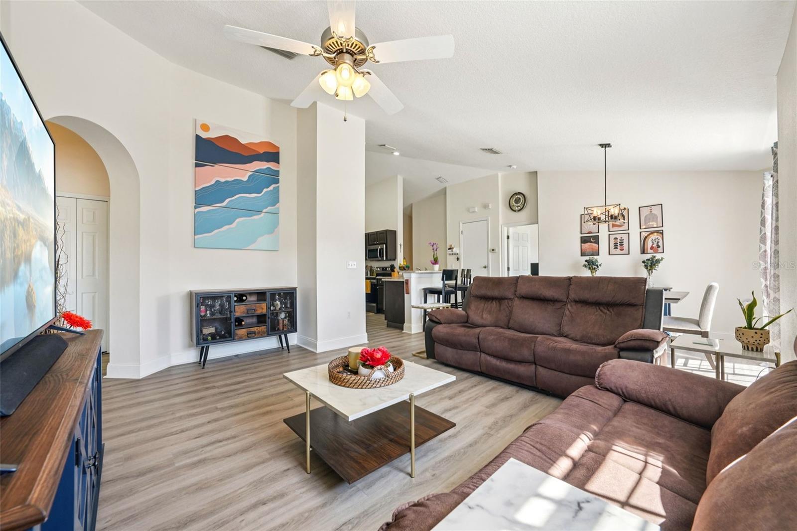 BAY BREEZE COVE - Residential