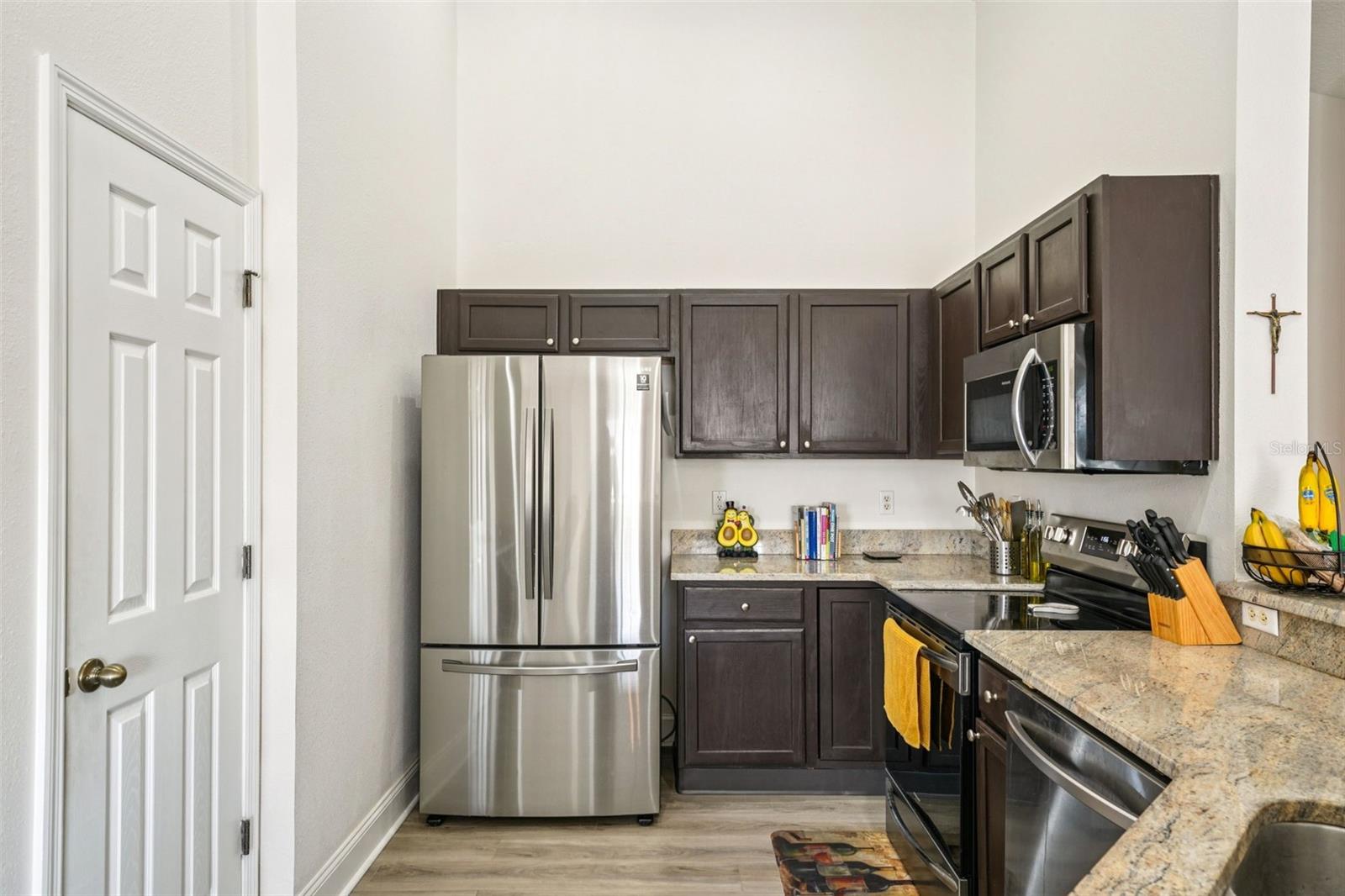 BAY BREEZE COVE - Residential