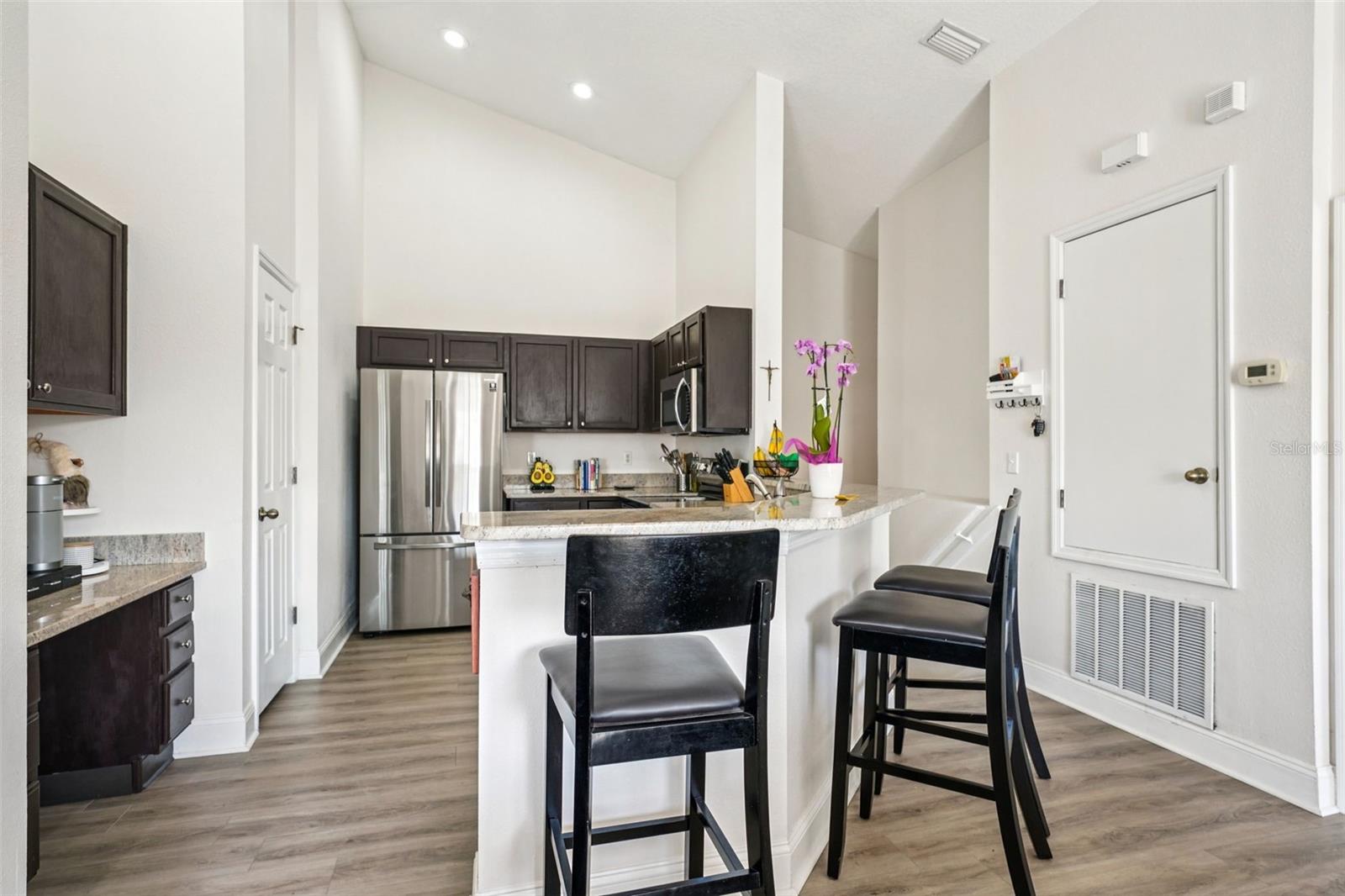 BAY BREEZE COVE - Residential