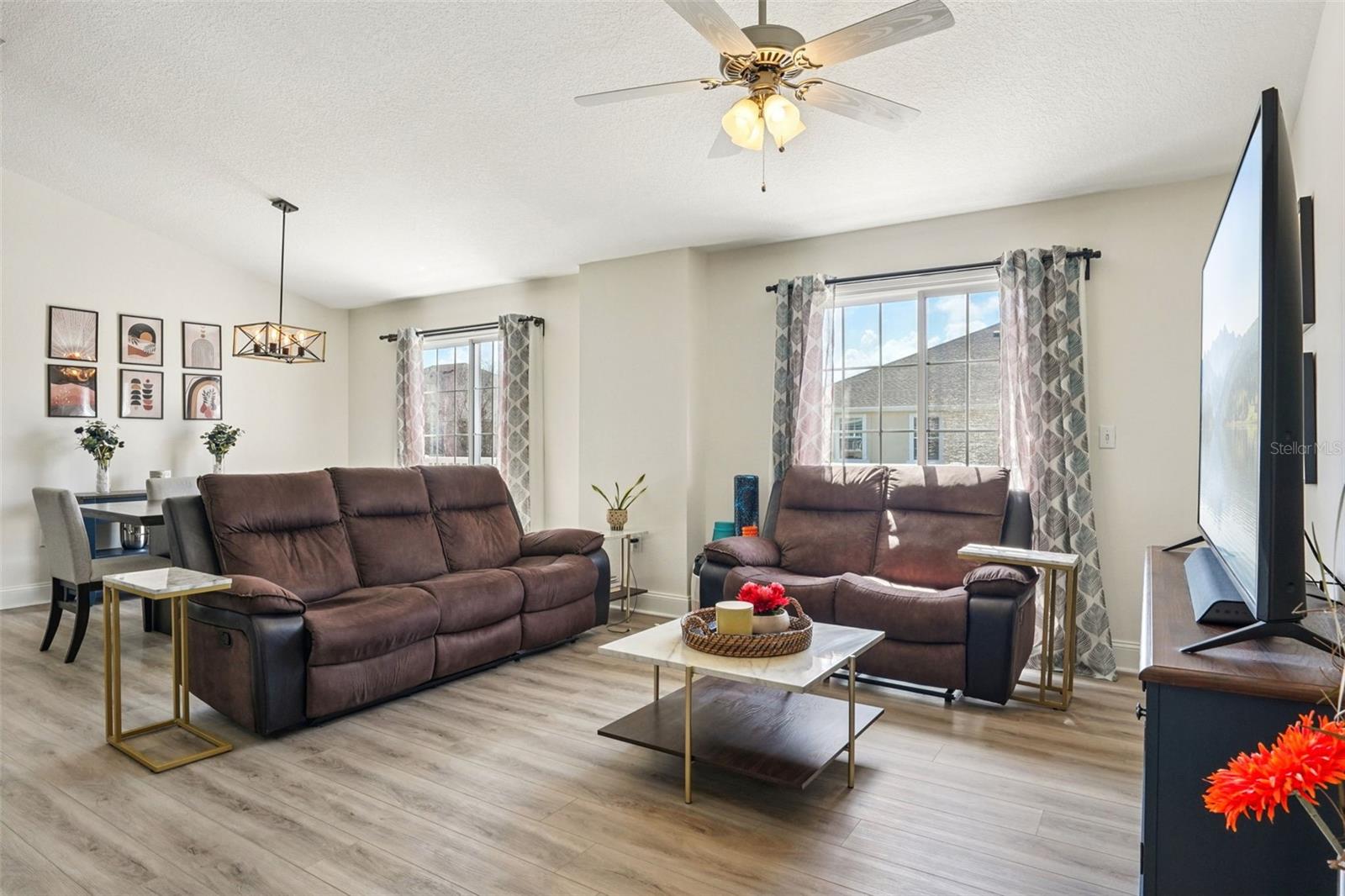 BAY BREEZE COVE - Residential