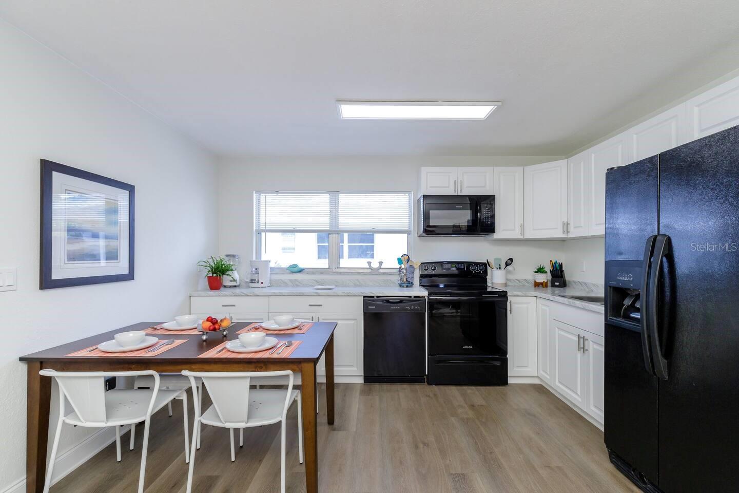 LOT 15 BLK B REV PLAT OF VALENCIA TERRACE - Residential Lease