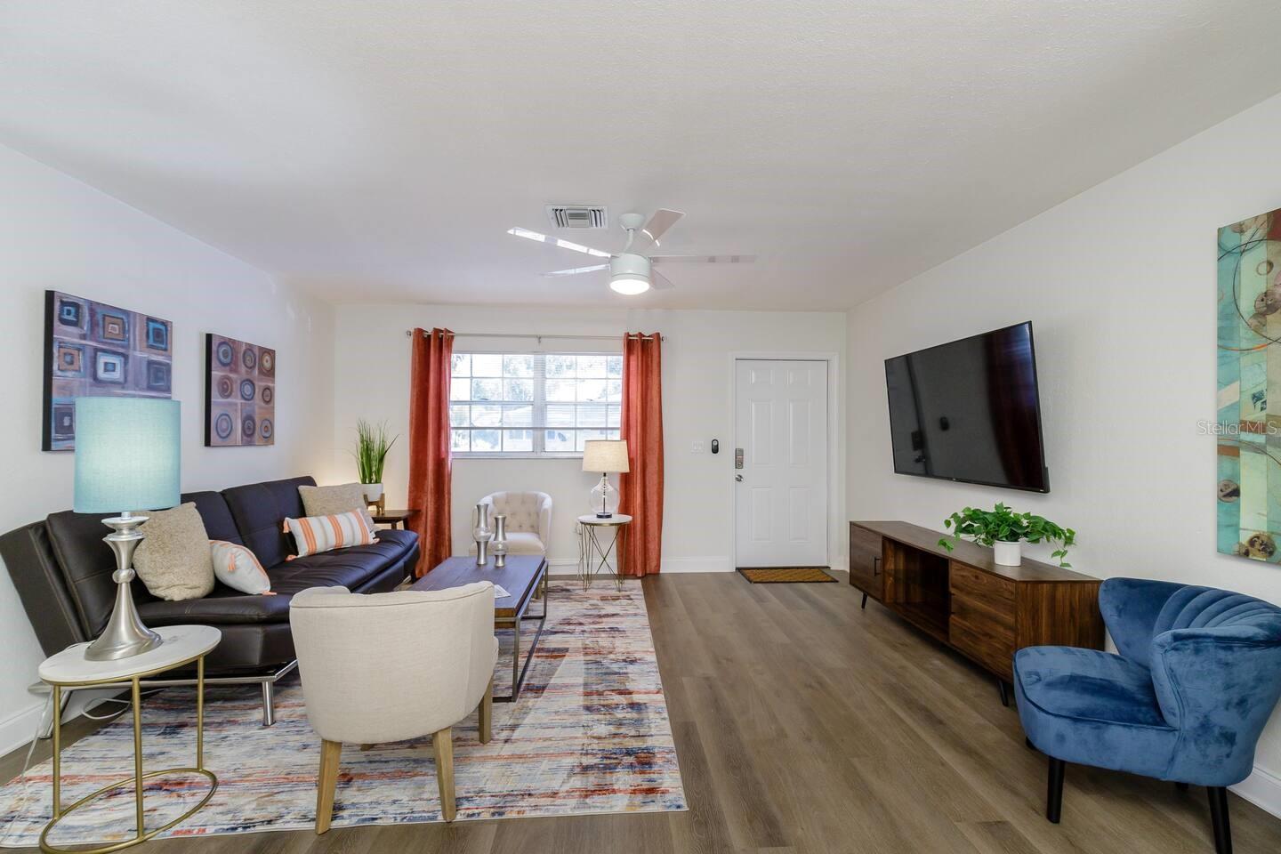 LOT 15 BLK B REV PLAT OF VALENCIA TERRACE - Residential Lease