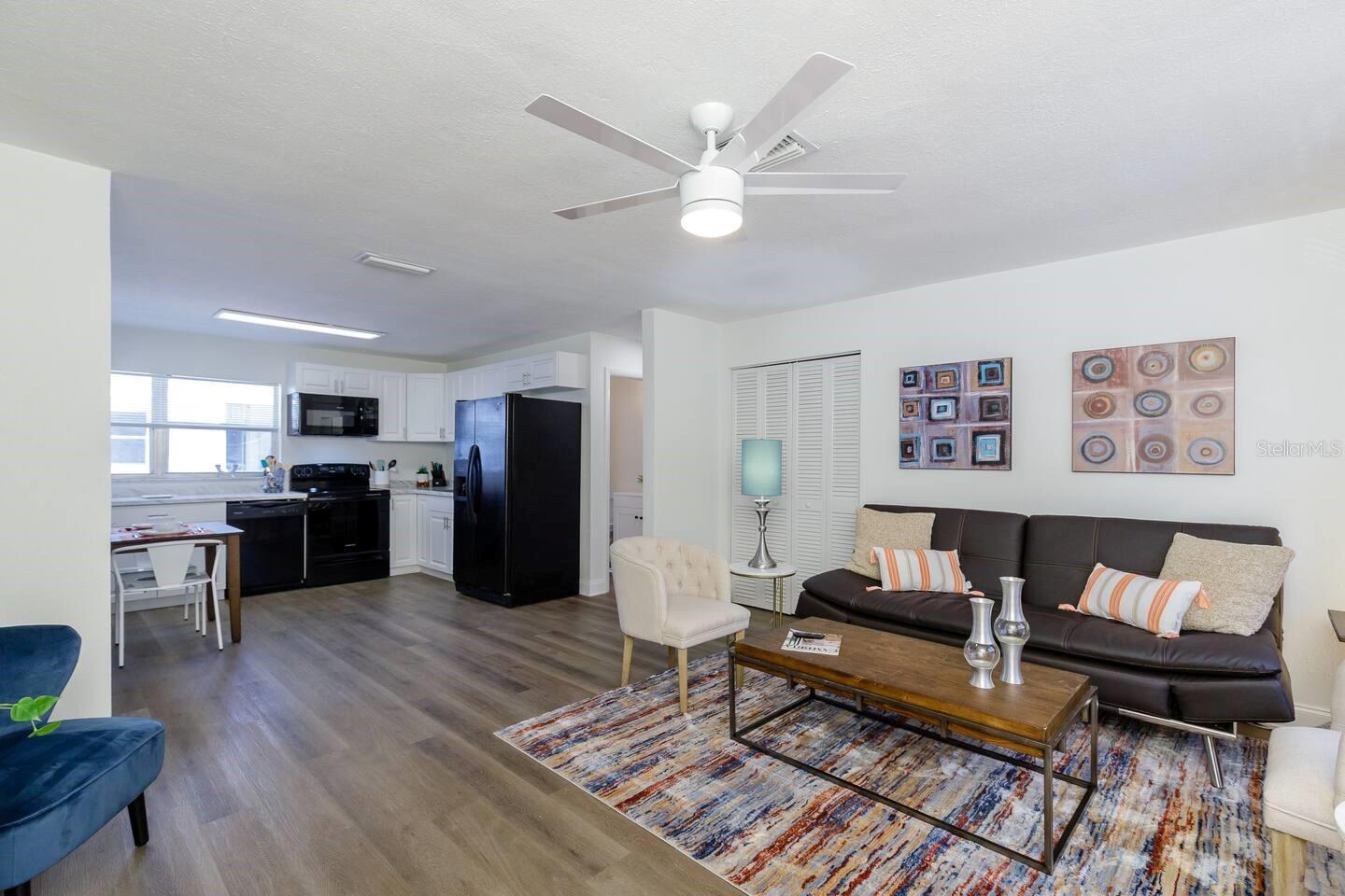 LOT 15 BLK B REV PLAT OF VALENCIA TERRACE - Residential Lease