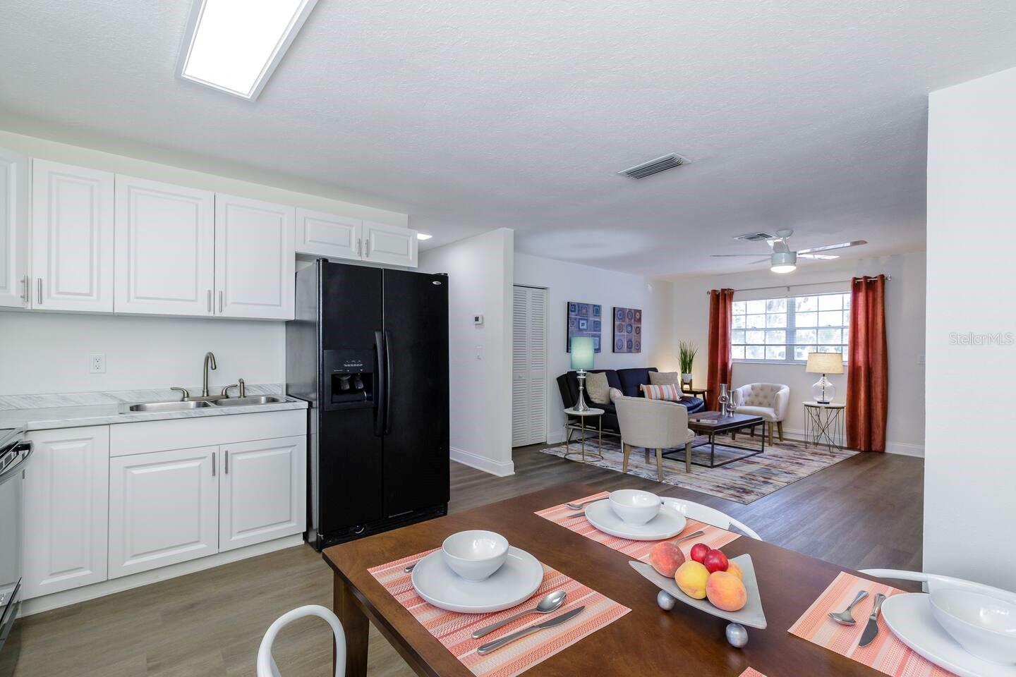 LOT 15 BLK B REV PLAT OF VALENCIA TERRACE - Residential Lease