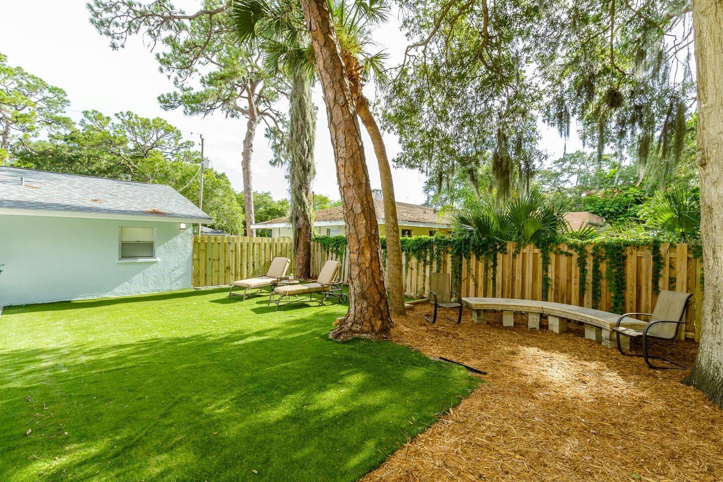 LOT 15 BLK B REV PLAT OF VALENCIA TERRACE - Residential Lease