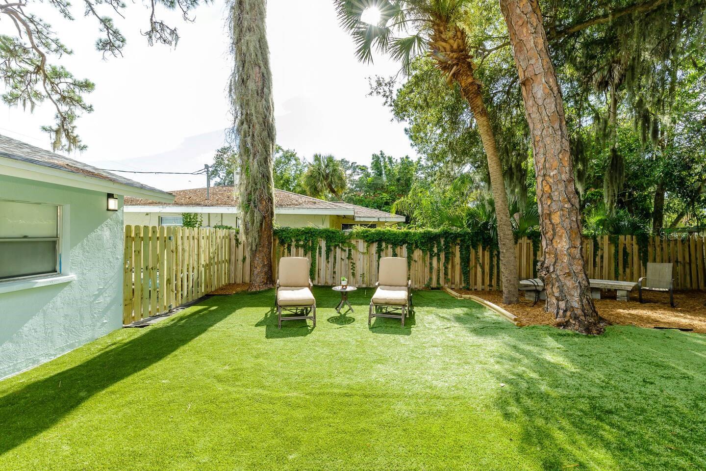 LOT 15 BLK B REV PLAT OF VALENCIA TERRACE - Residential Lease
