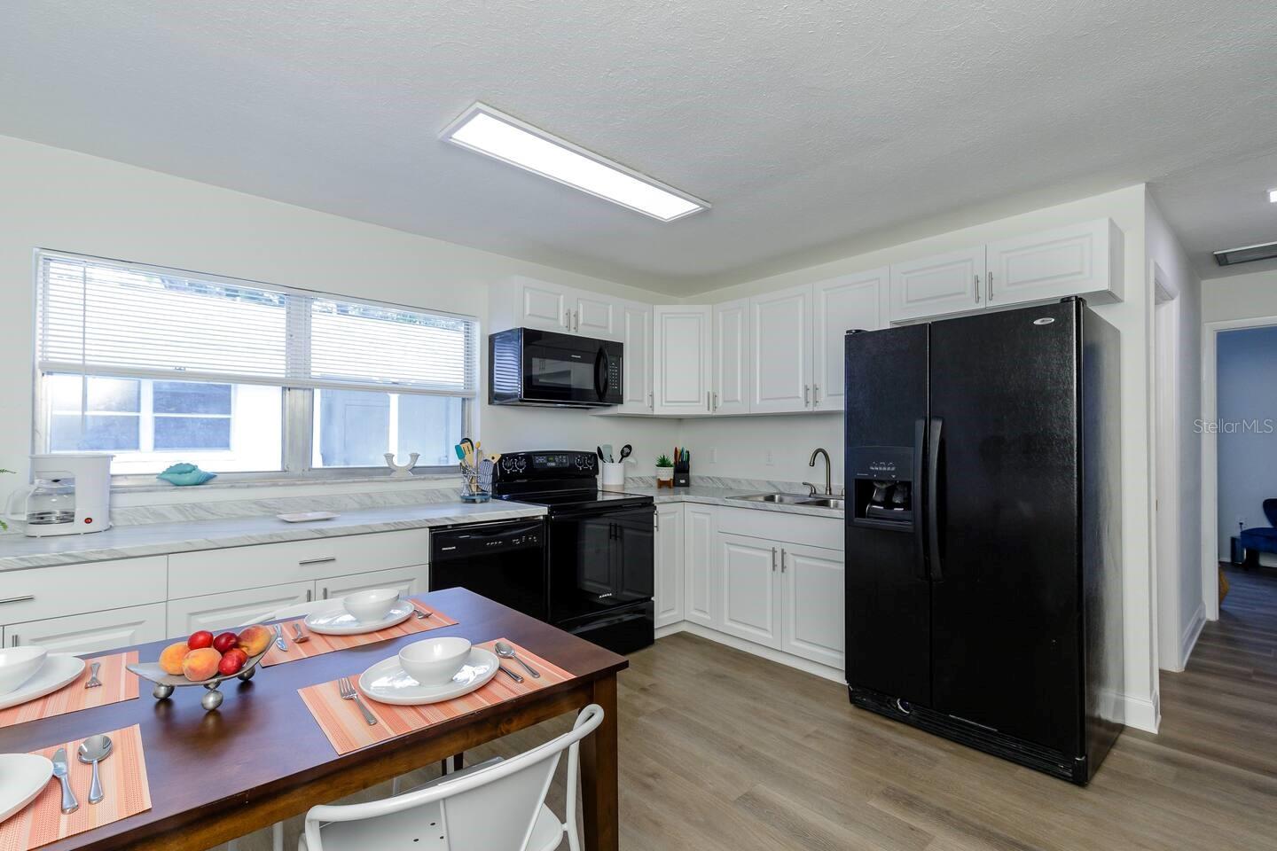 LOT 15 BLK B REV PLAT OF VALENCIA TERRACE - Residential Lease