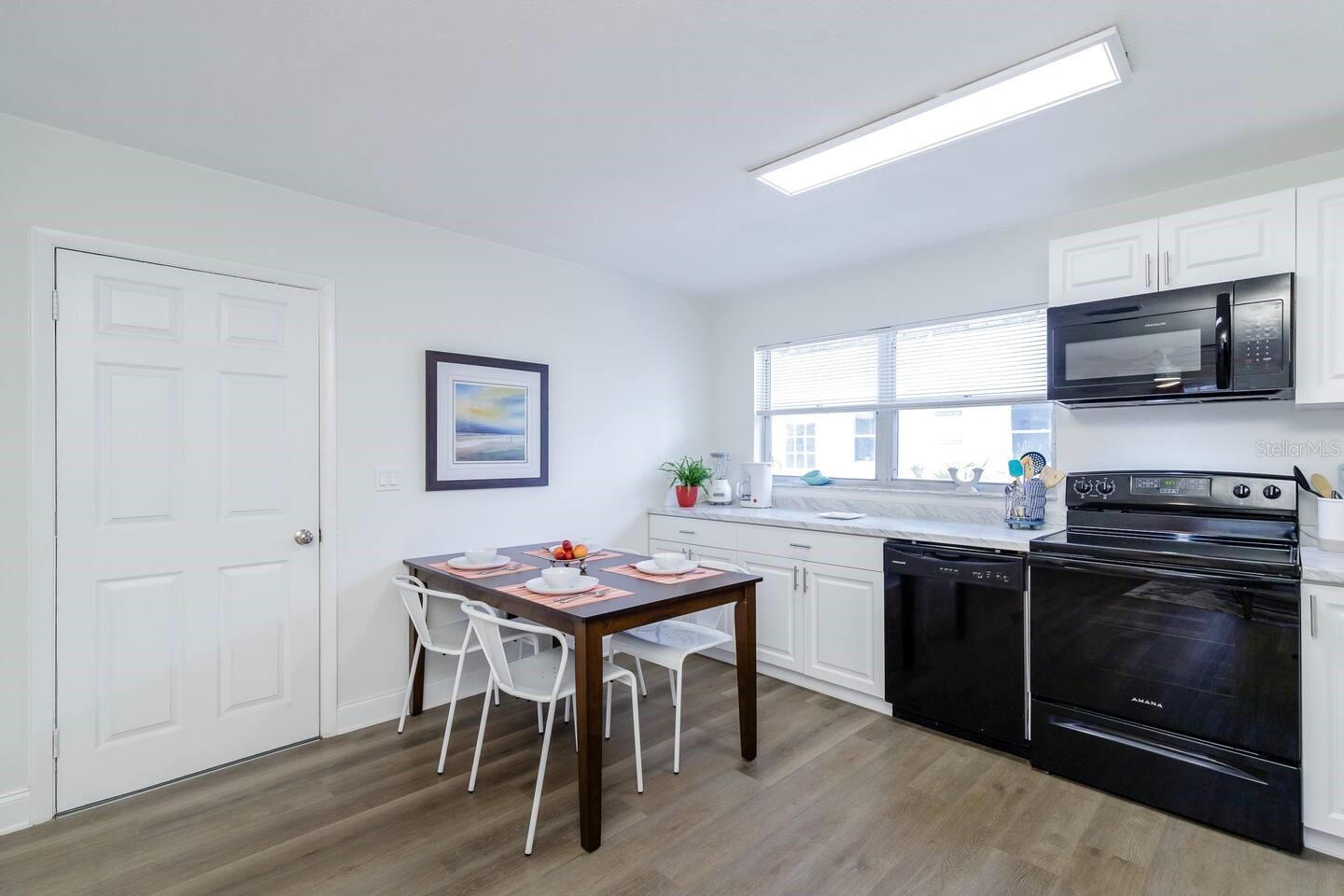 LOT 15 BLK B REV PLAT OF VALENCIA TERRACE - Residential Lease