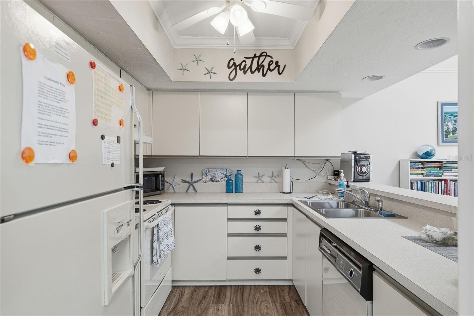 LAKES OF CAPRI - Residential