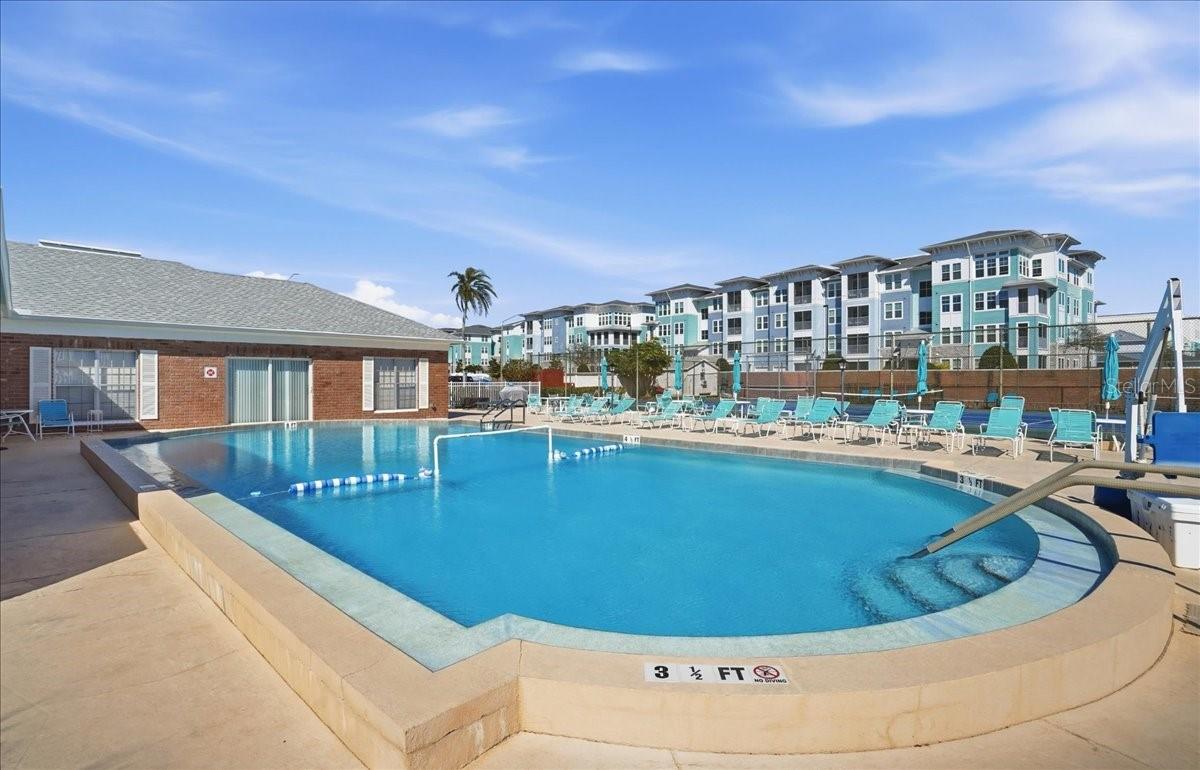 PATRIOT SQUARE APTS - Residential