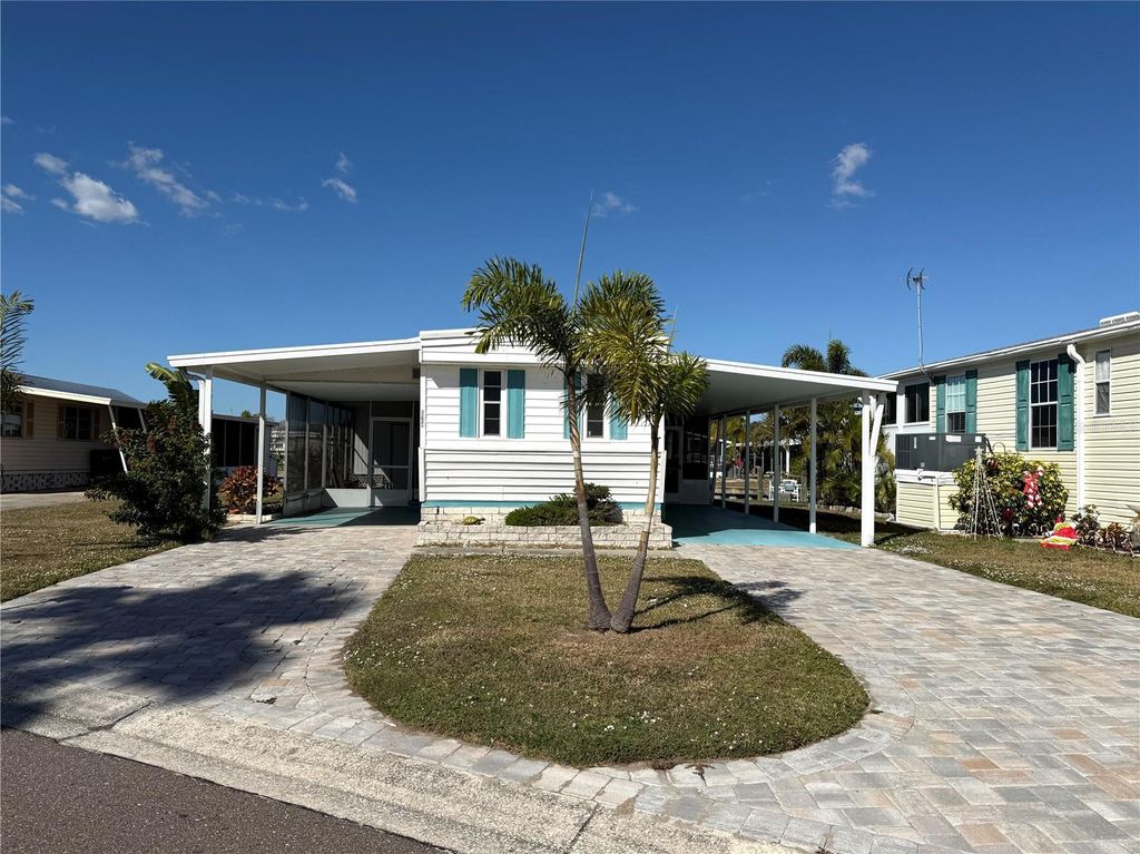 Photo of 134 W Saint Annes Circle, Apollo Beach, FL 33572 (MLS # TB8456524)