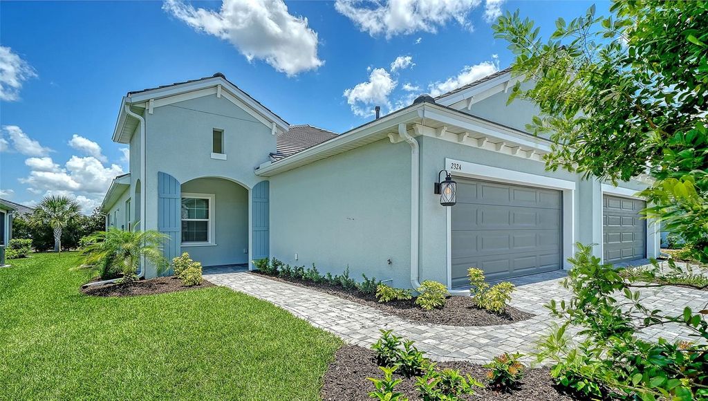 Photo of 2324 Blue Mahoe Lane, Sarasota, FL 34240 (MLS # A4700142)