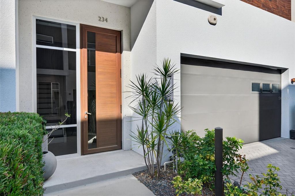 Photo of 234 Cosmopolitan Court, Sarasota, FL 34236 (MLS # A4675896)