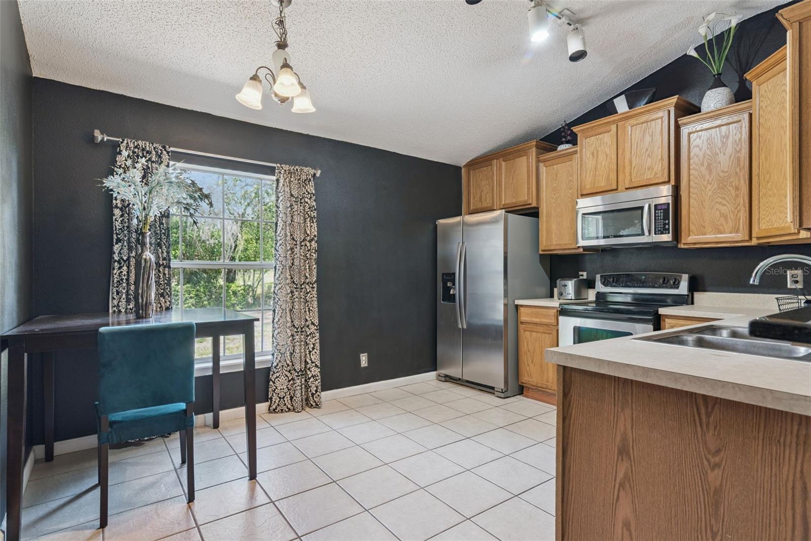 LAKE JEWELL HEIGHTS - Residential