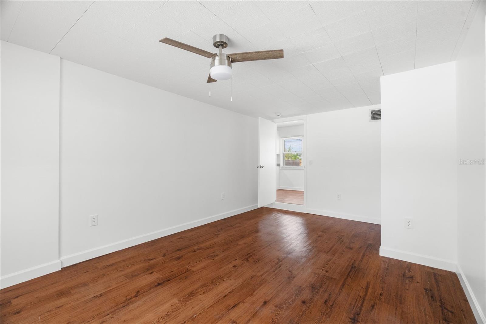 FLORAL VILLA ESTATES - Residential