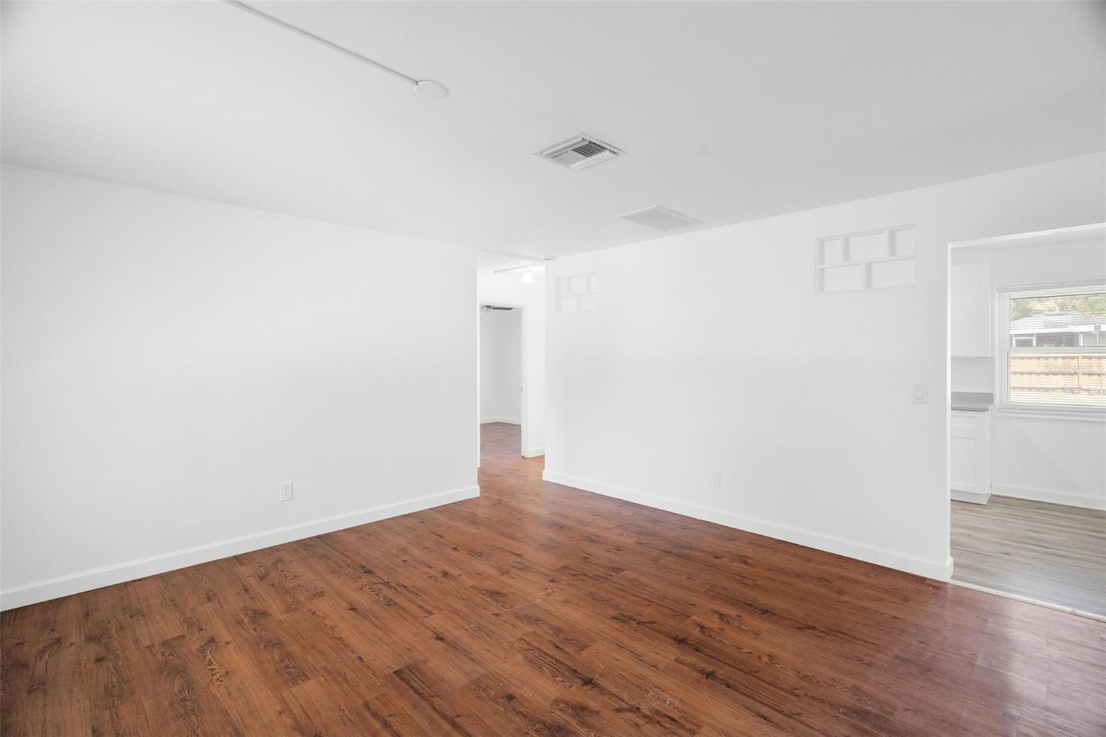 FLORAL VILLA ESTATES - Residential