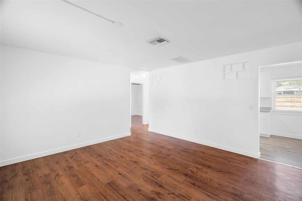 Photo of 2835 11th Avenue N, St Petersburg, FL 33713 (MLS # TB8497319)