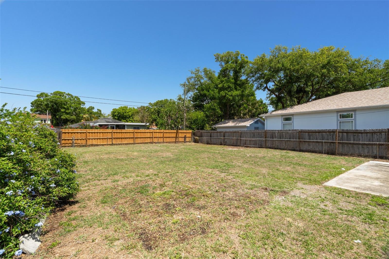 FLORAL VILLA ESTATES - Residential