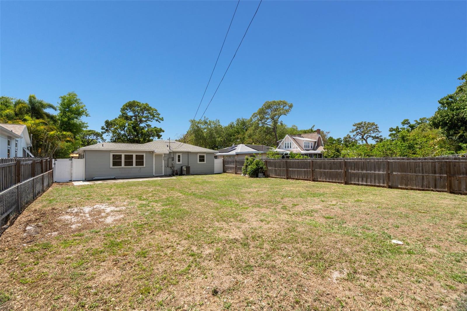 FLORAL VILLA ESTATES - Residential