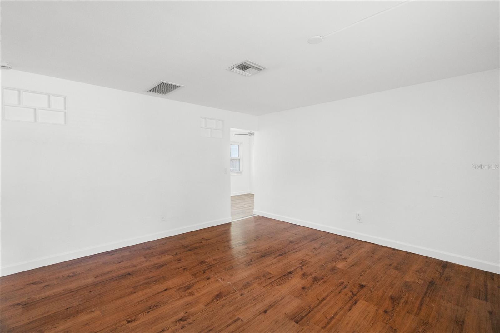 FLORAL VILLA ESTATES - Residential