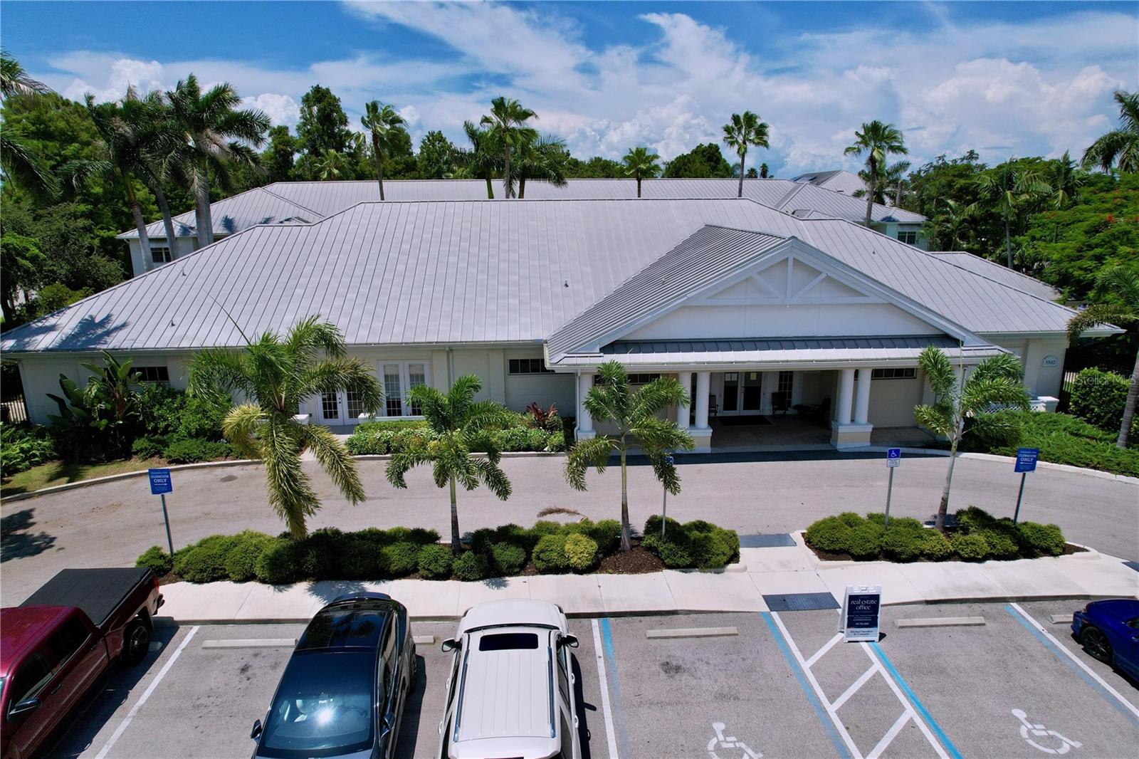 BOLLETTIERI RESORT VILLAS VII - Residential