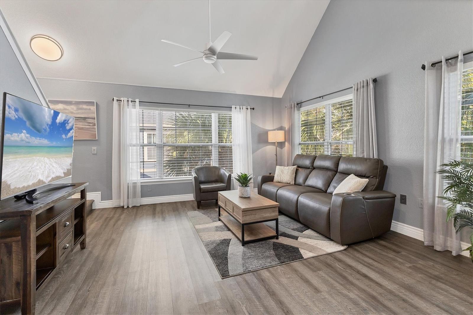 ADMIRALS WALK - Residential