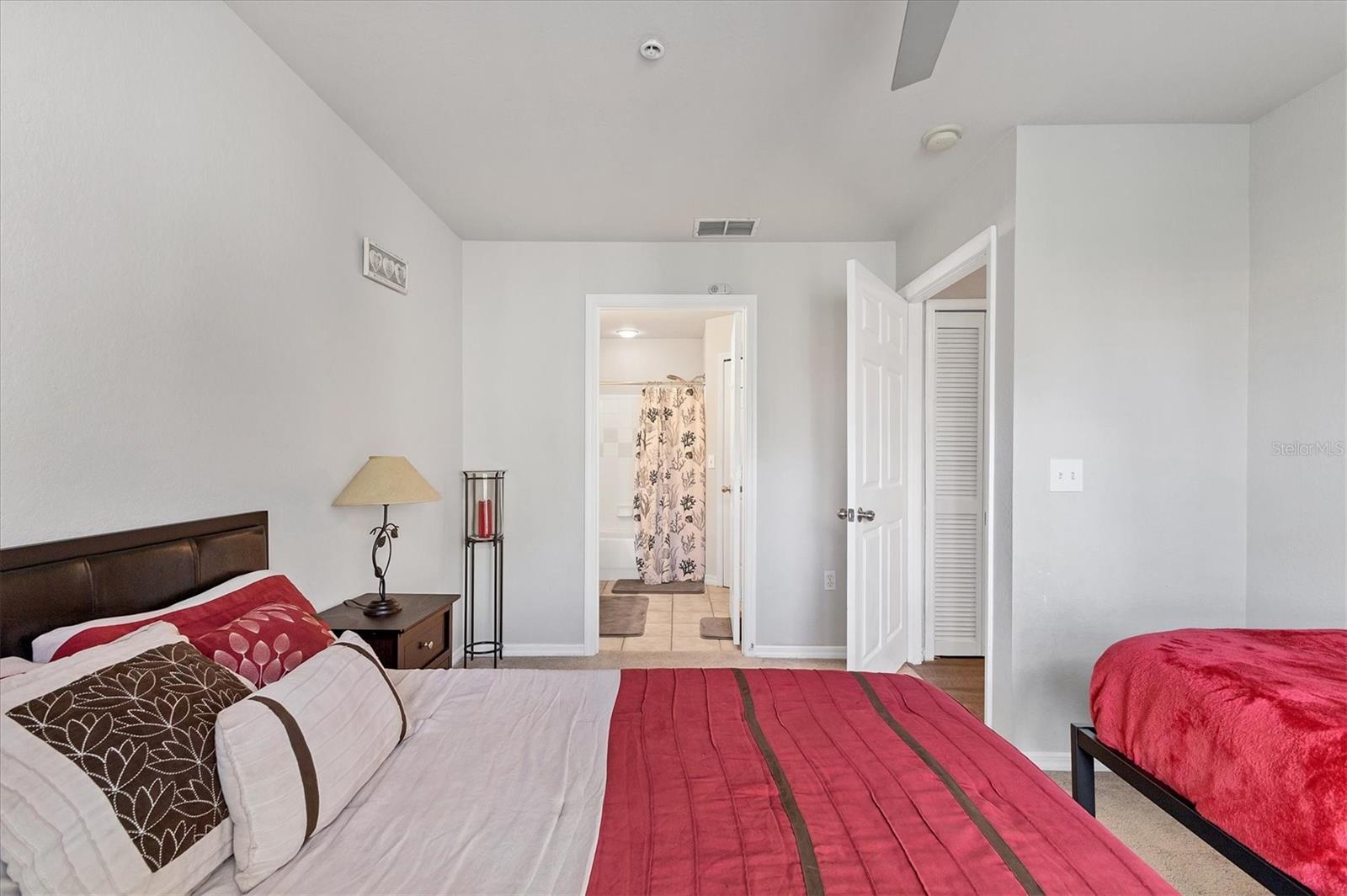 ADMIRALS WALK - Residential