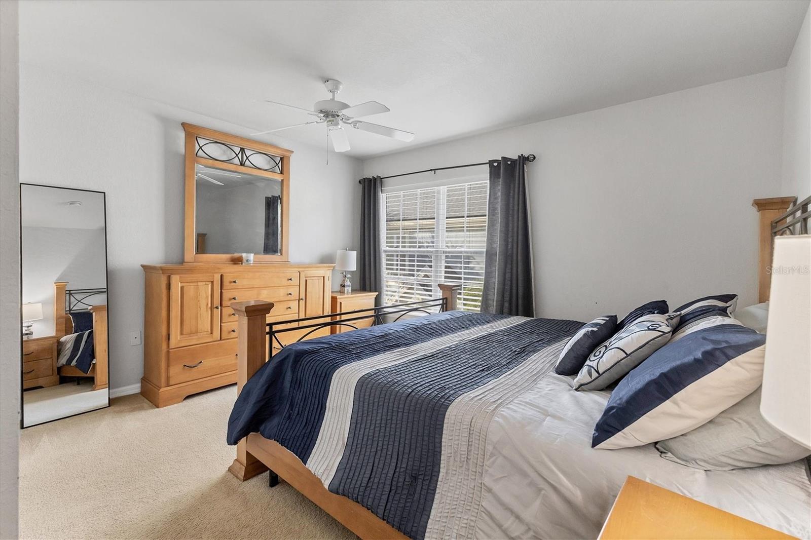 ADMIRALS WALK - Residential