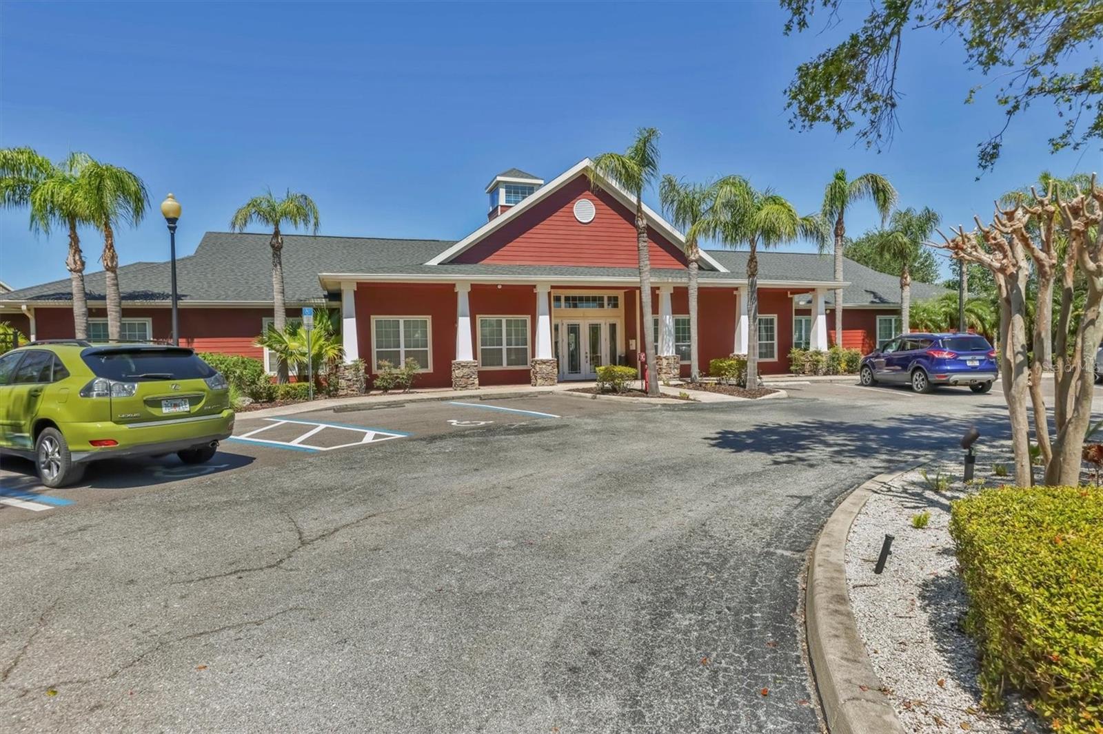ADMIRALS WALK - Residential