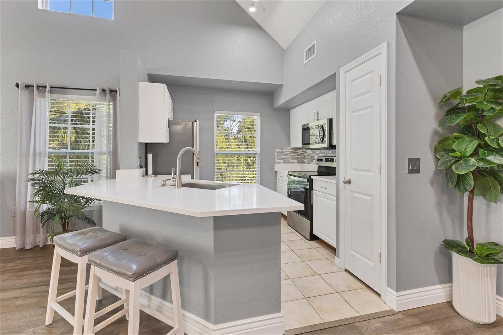 ADMIRALS WALK - Residential