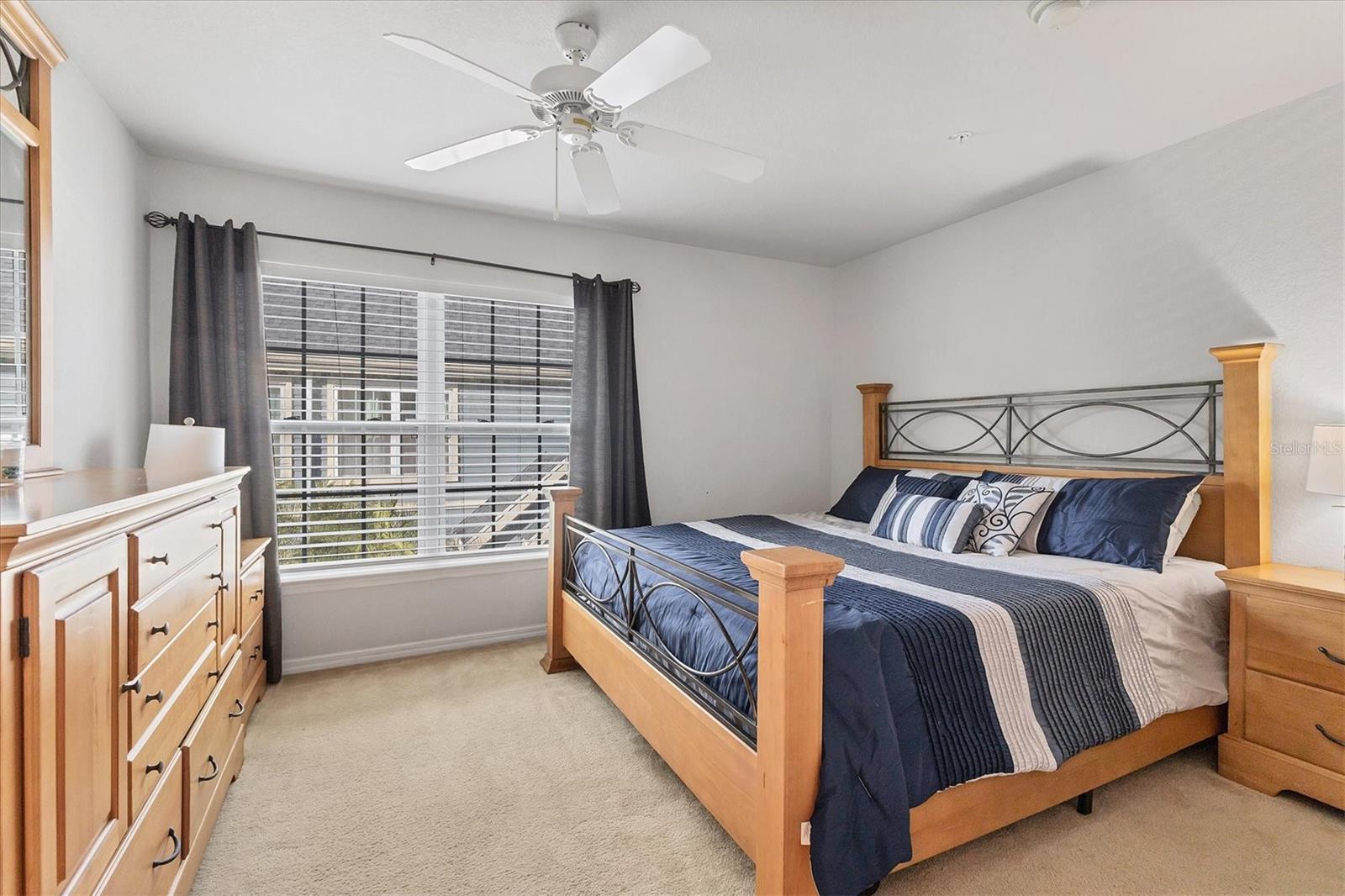 ADMIRALS WALK - Residential