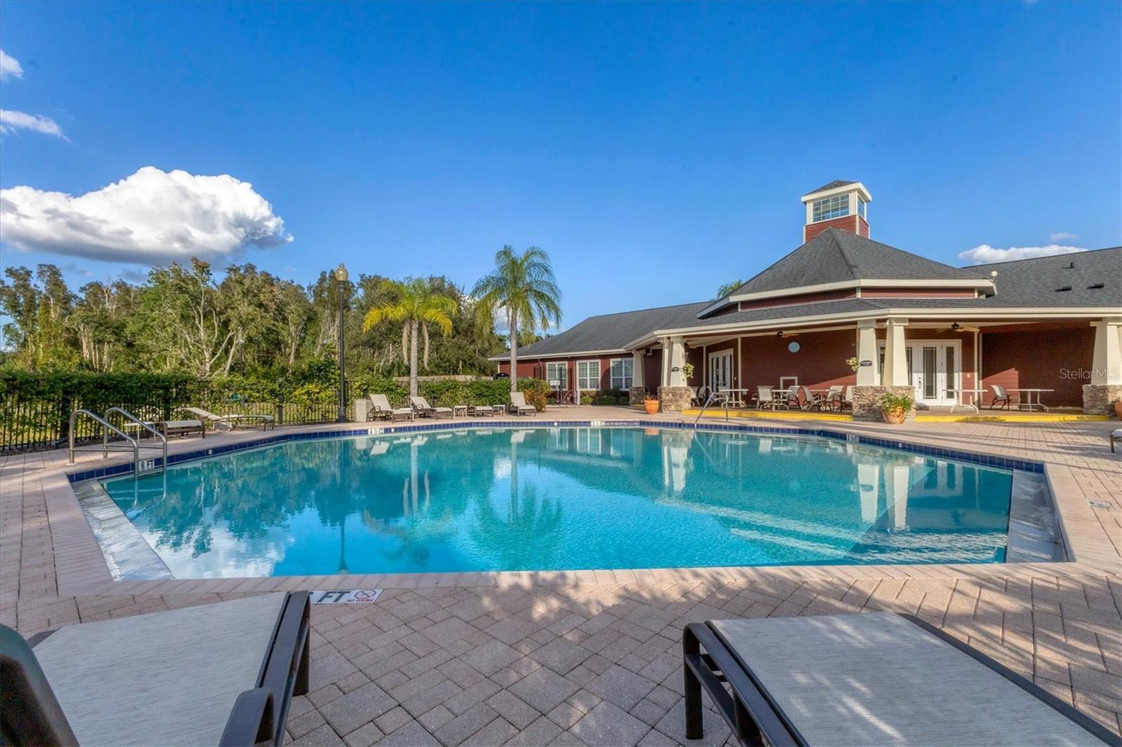 ADMIRALS WALK - Residential