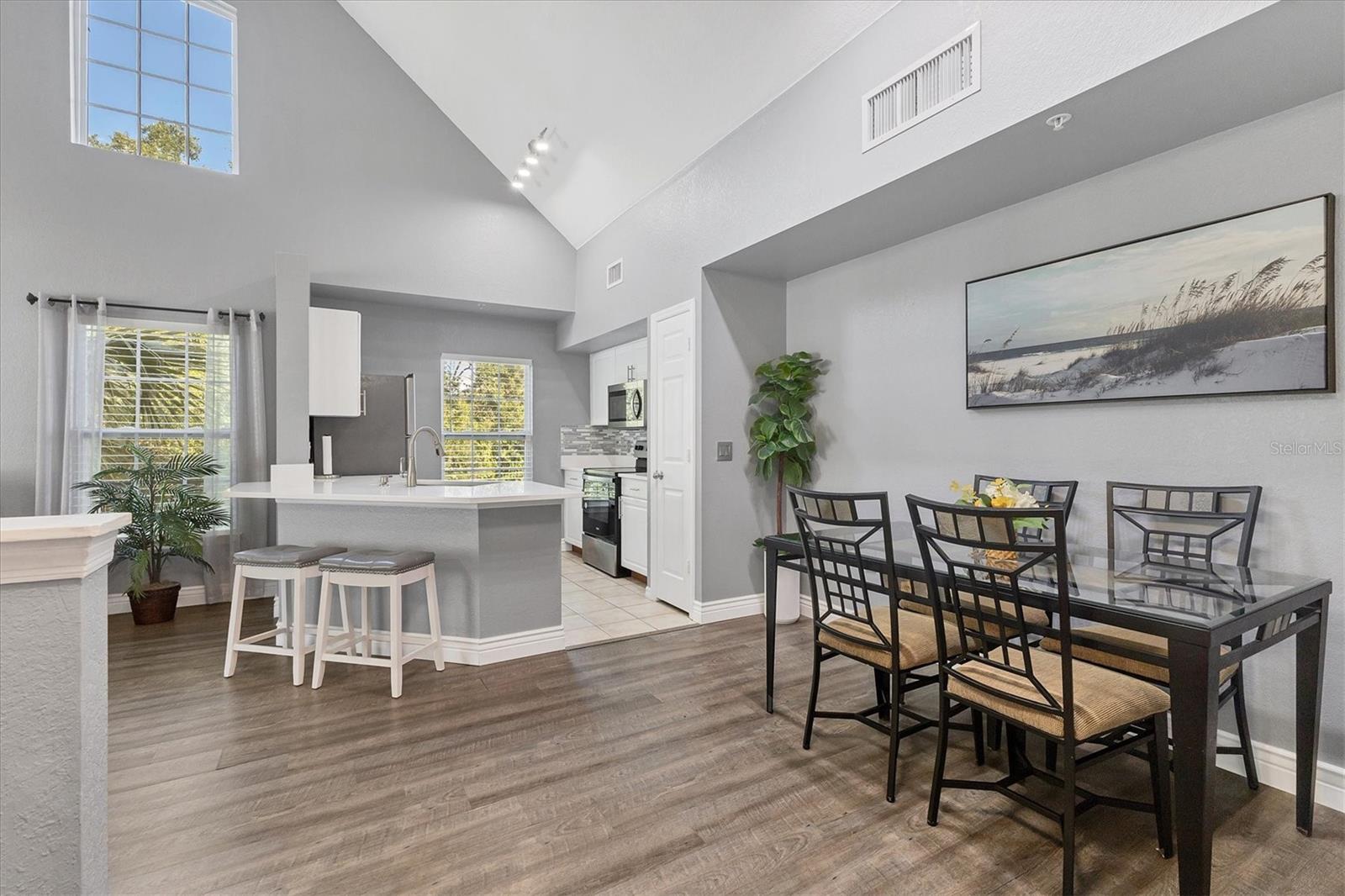 ADMIRALS WALK - Residential