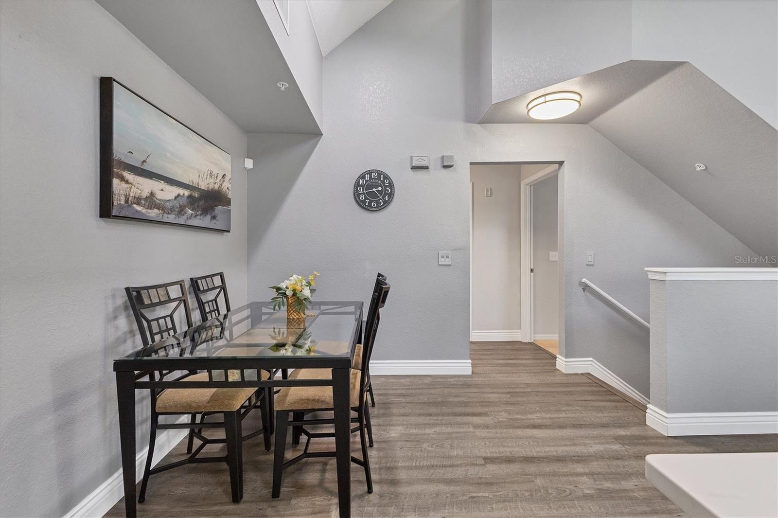 ADMIRALS WALK - Residential
