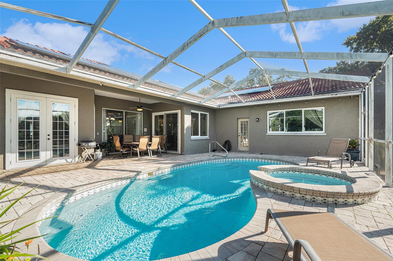 COUNTRY OAK ESTATES - Residential