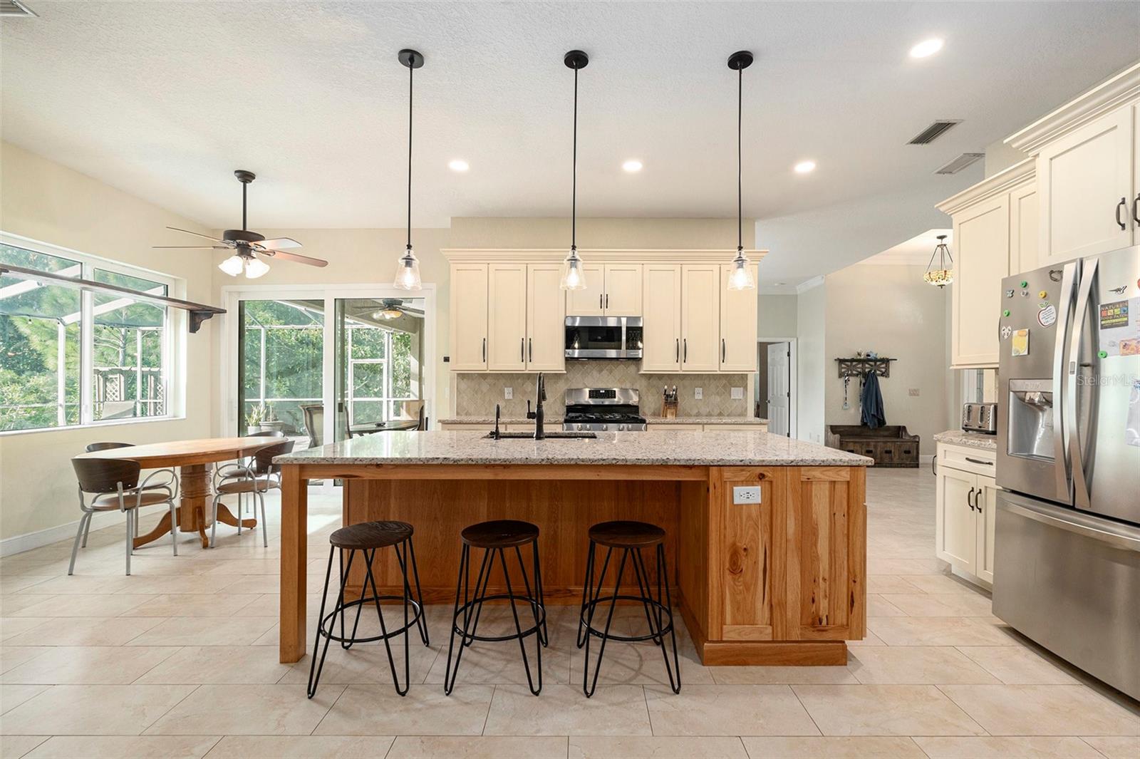 COUNTRY OAK ESTATES - Residential