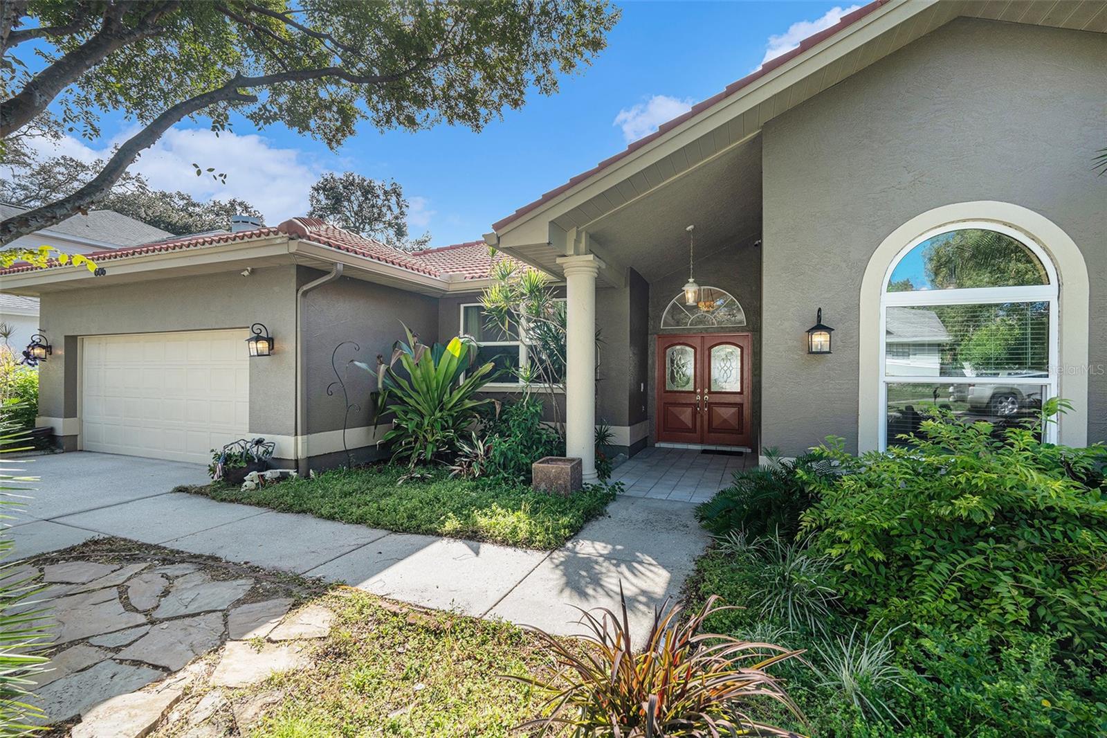 COUNTRY OAK ESTATES - Residential