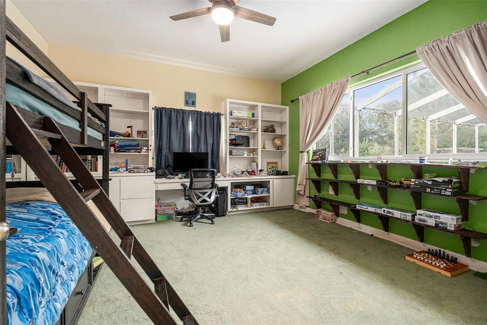 COUNTRY OAK ESTATES - Residential