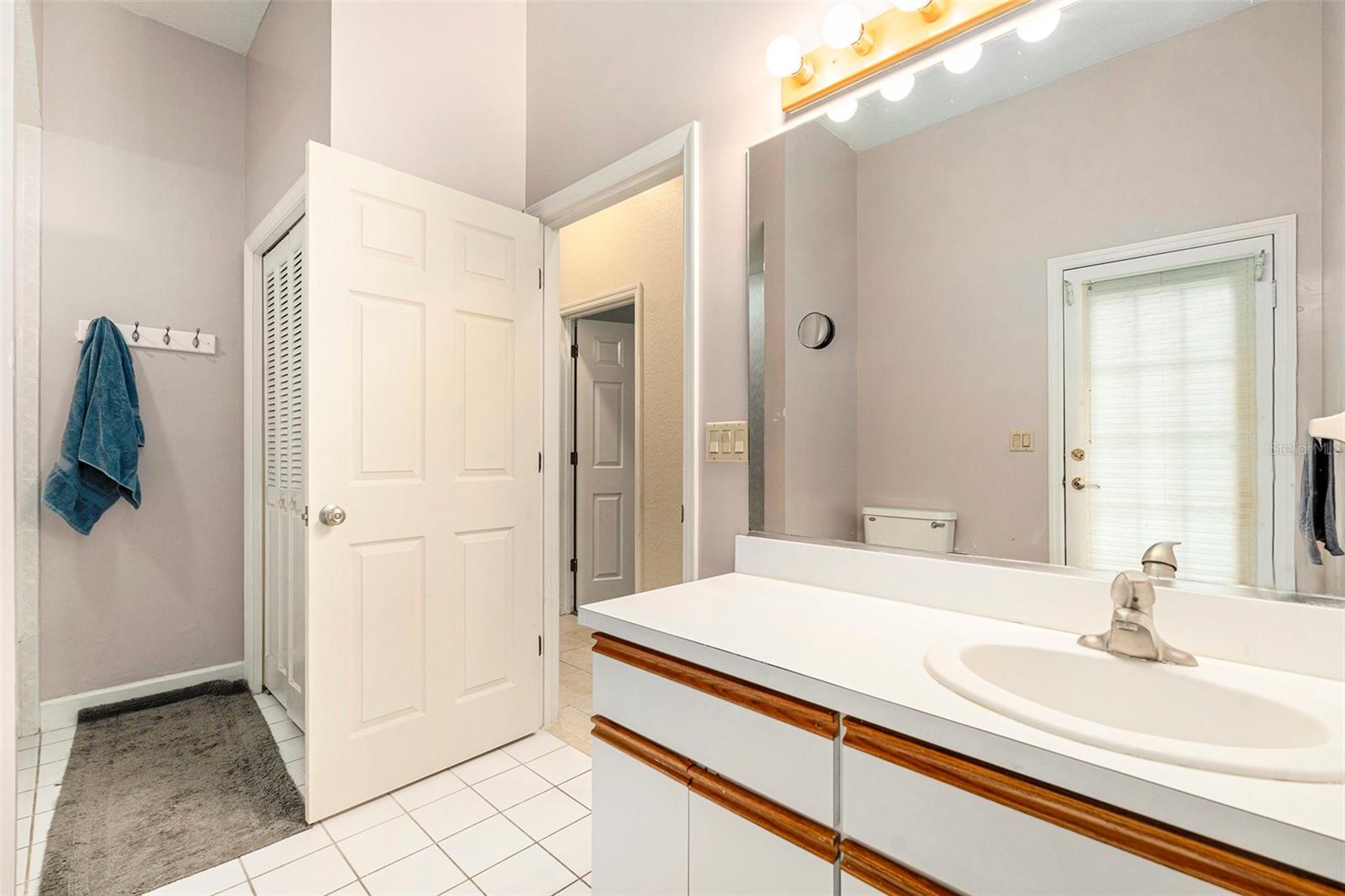 COUNTRY OAK ESTATES - Residential