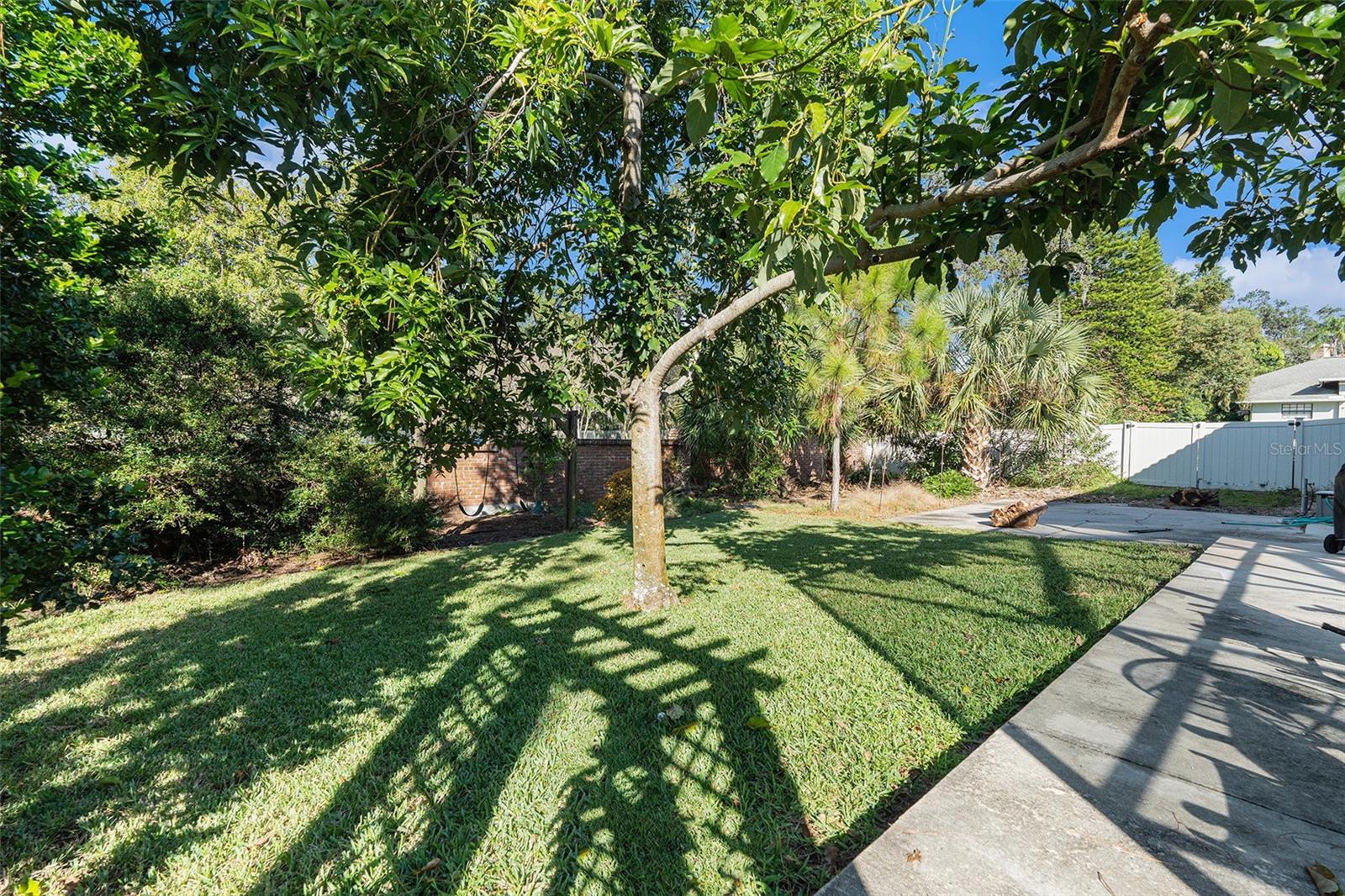 COUNTRY OAK ESTATES - Residential